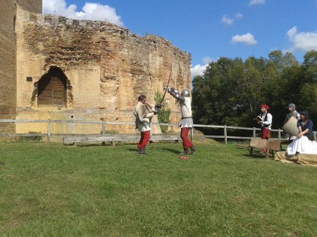 10934471_612860532176317_64959556_n