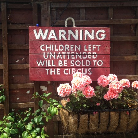 An afternoon in English countryside - beautiful scenery, amazing pub food, great company and lovely weather! TinyExpats.com