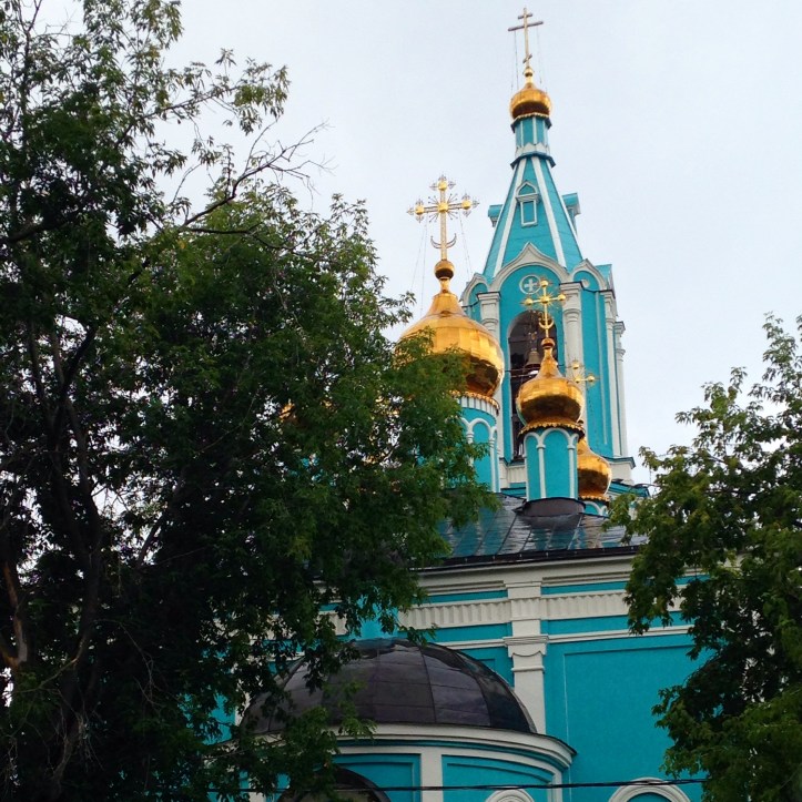 Travelling to Moscow - a totally unplanned week with friends, family and dogs. Follow our journey on TinyExpats.com!