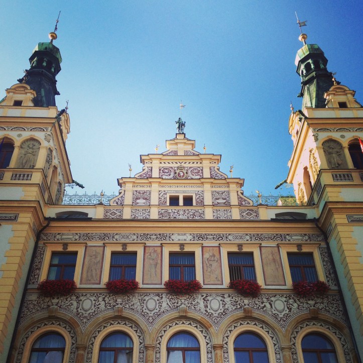 Walk the streets of Pardubice's old town with Tiny Expats - so many wonderful details, beautiful buildings, vibrant colours! Add Czech Republic to your bucket list!