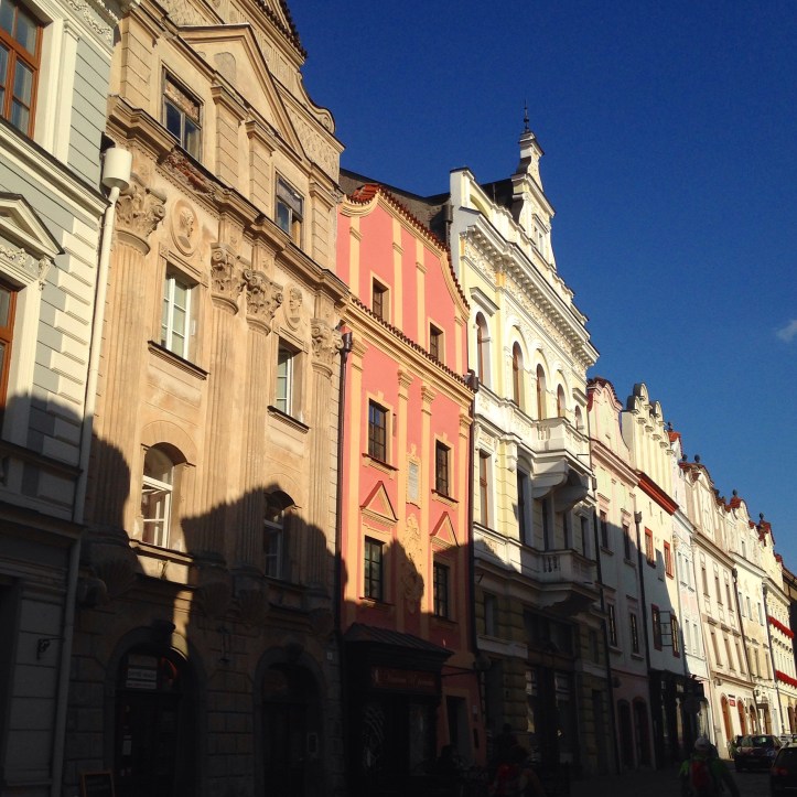 Walk the streets of Pardubice's old town with Tiny Expats - so many wonderful details, beautiful buildings, vibrant colours! Add Czech Republic to your bucket list!