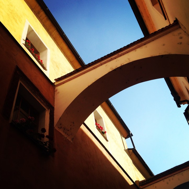 Walk the streets of Pardubice's old town with Tiny Expats - so many wonderful details, beautiful buildings, vibrant colours! Add Czech Republic to your bucket list!