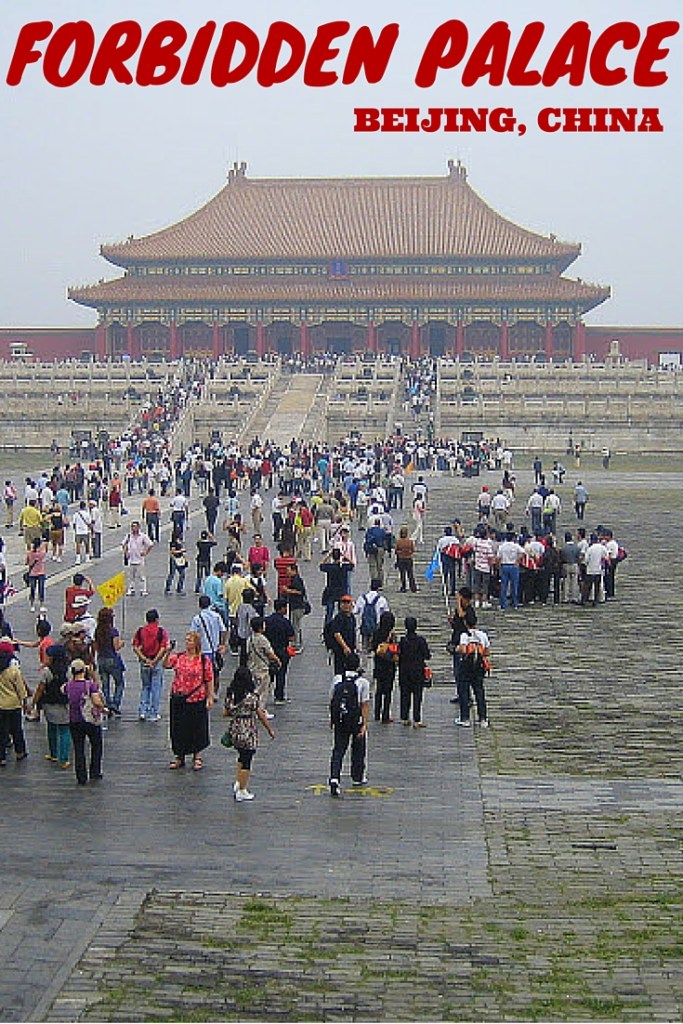 Follow us on our visit to the Forbidden Palace in Bejing, China. You can also join Show Your World link up and I will share your post on my blog and social media!