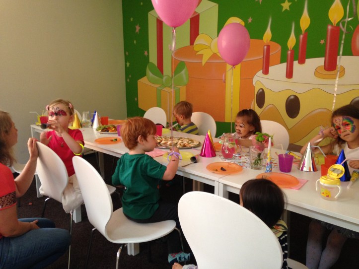 6th birthday party of our tiny expat! Celebrating with locals and other expats in Pardubice, CZ