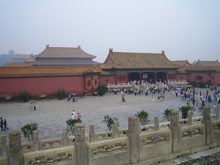 Follow us on our visit to the Forbidden Palace in Bejing, China. You can also join Show Your World link up and I will share your post on my blog and social media!