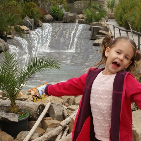 Мини Путешественники (Tiny Expats)